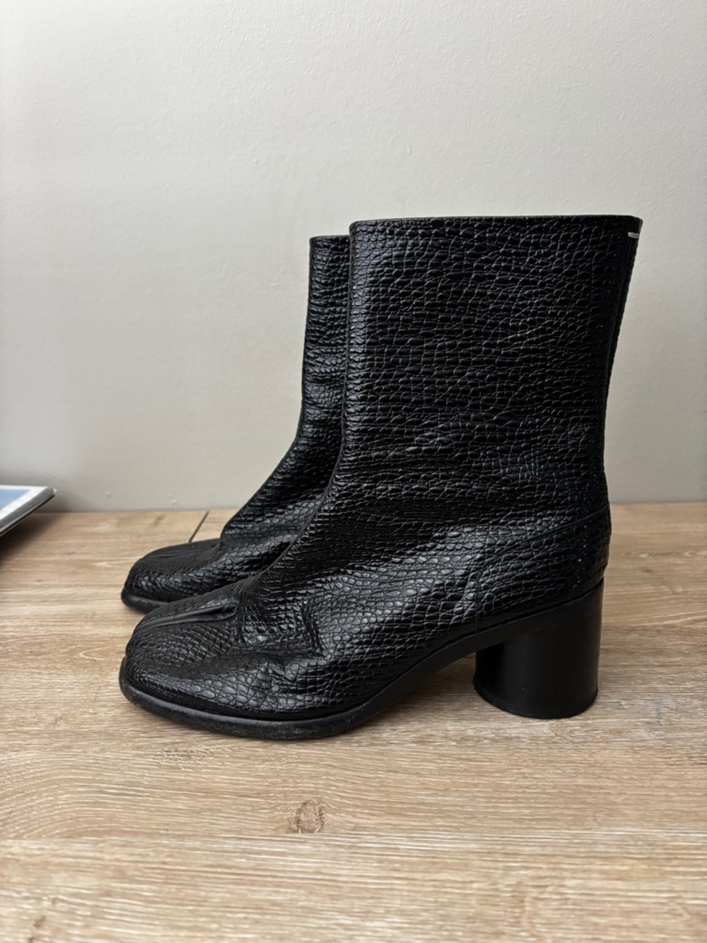 sz39 Margiela Tabi Black Textured heeled boot - Picture 2 of 12